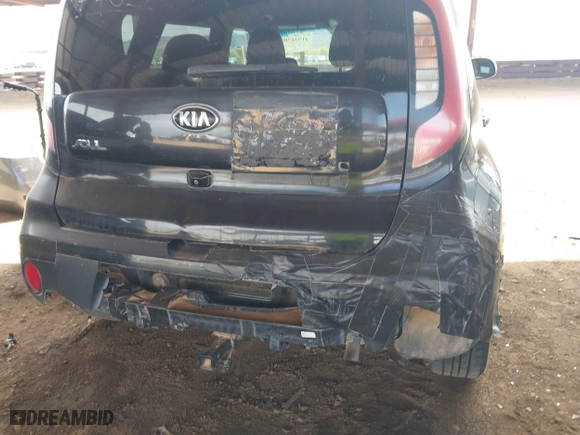 2019 Kia Soul with VIN KNDJN2A28K7684291, listed as a IAAI auction lot 41936705 with 140,653 mi miles. Bid and sale history available at carsss.com. Image 12.