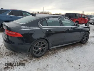 2019 Jaguar XE with VIN SAJAP4GX1KCP45496, listed as a Copart auction lot 42510005 with 92,034 mi miles and Clean Title. Bid and sale history available at DreamBid. Image 3.