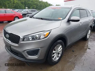 2017 Kia Sorento LX с VIN 5XYPGDA31HG270824, выставлен на аукционе IAAI как лот 42344131 с пробегом 195 128 миль миль и . История ставок и продаж доступна на DreamBid. Изображение 17.