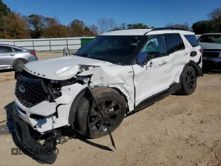 2023 Ford Explorer ST-Line with VIN 1FMSK7KH0PGB52842, listed as a Copart auction lot 88803645 with 20,888 mi miles and Salvage Title. Bid and sale history available at carsss.com. Image 1.