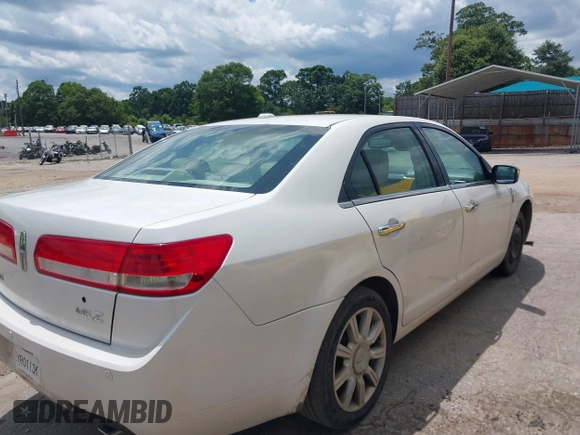 2010 Lincoln MKZ with VIN 3LNHL2GC7AR618032, listed as a IAAI auction lot 42521880 with 191,287 mi miles and . Bid and sale history available at DreamBid. Image 4.