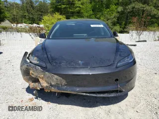 2024 Tesla Model 3 z VIN 5YJ3E1EA1RF834301, wystawiony jako Copart lot #53305255 z przebiegiem 11 096 mil mil oraz Szkody całkowita. Historia ofert i sprzedaży dostępna na DreamBid. Obrazek 5.