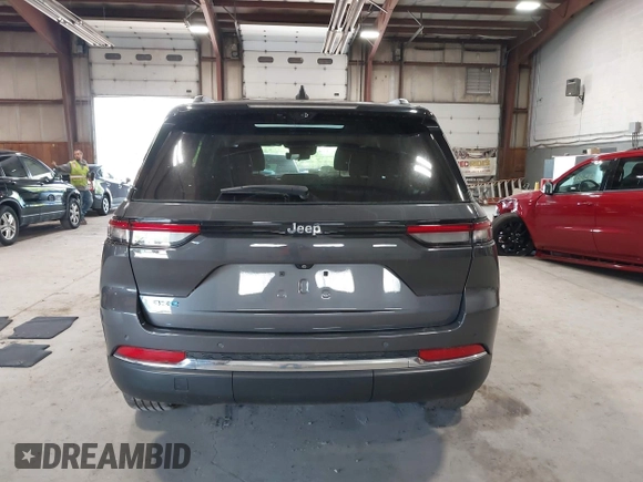2022 Jeep Grand Cherokee with VIN 1C4RJYB65N8758560, listed as a IAAI auction lot 42182021 with 28,096 mi miles and . Bid and sale history available at DreamBid. Image 15.