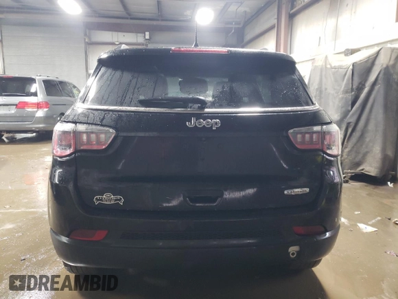 2018 Jeep Compass Latitude z VIN 3C4NJDBB9JT162108, wystawiony jako Copart lot #85360424 z przebiegiem 129 004 mil mil oraz Szkoda całkowita • Salvage title. Historia ofert i sprzedaży dostępna na DreamBid. Obrazek 6.
