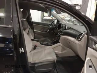 2019 Hyundai Tucson Value z VIN KM8J3CA48KU075082, wystawiony jako IAAI lot #42105673 z przebiegiem 43 052 mil mil oraz . Historia ofert i sprzedaży dostępna na DreamBid. Obrazek 5.