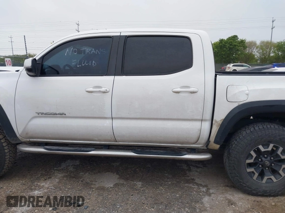 2016 Toyota Tacoma SR with VIN 5TFCZ5AN6GX006039, listed as a IAAI auction lot 41908239 with 222,939 mi miles and . Bid and sale history available at DreamBid. Image 15.