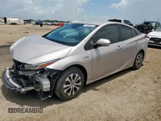 2021 Toyota Prius LE with VIN JTDKAMFP8M3177157, listed as a Copart auction lot 63668045 with 44,760 mi miles and Clean title. Bid and sale history available at DreamBid. Image 1.