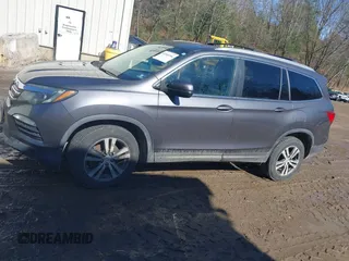 2017 Honda Pilot EX-L z VIN 5FNYF6H63HB027591, wystawiony jako IAAI lot #41854366 z przebiegiem 113 178 mil mil oraz . Historia ofert i sprzedaży dostępna na DreamBid. Obrazek 14.