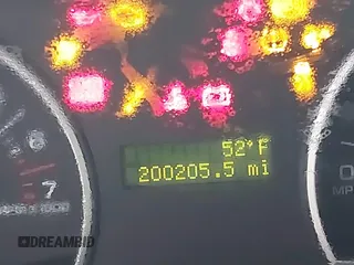 2007 Ford Explorer XLT with VIN 1FMEU63E27UB87065, listed as a IAAI auction lot 41572446 with 200,205 mi miles. Bid and sale history available at carsss.com. Image 15.
