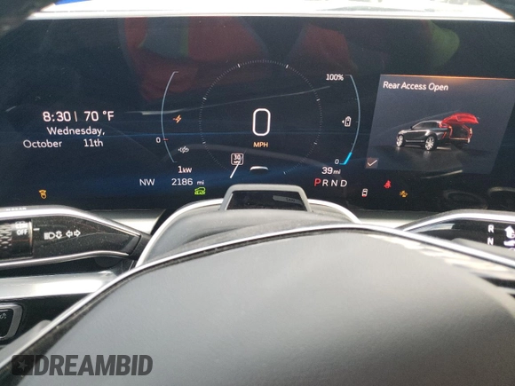 2023 Cadillac LYRIQ RWD Luxury z VIN 1GYKPMRK1PZ003280, wystawiony jako Copart lot #70182293 z przebiegiem 2186 mil mil oraz . Historia ofert i sprzedaży dostępna na DreamBid. Obrazek 9.