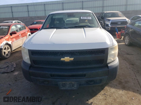 2011 Chevrolet Silverado 1500 Work Truck with VIN 1GCRKPE30BZ331169, listed as a Copart auction lot 87216014 with 208,475 mi miles and Clean Title. Bid and sale history available at DreamBid. Image 5.