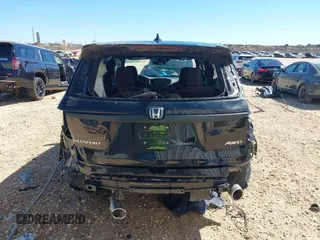 2023 Honda Passport EX-L z VIN 5FNYF8H5XPB013172, wystawiony jako IAAI lot #41680601 z przebiegiem 29 016 mil mil oraz . Historia ofert i sprzedaży dostępna na DreamBid. Obrazek 17.