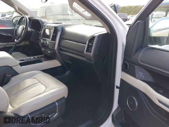 2018 Ford Expedition Platinum with VIN 1FMJU1LT3JEA51867, listed as a IAAI auction lot 40509097 with 1 mi miles. Bid and sale history available at carsss.com. Image 5.