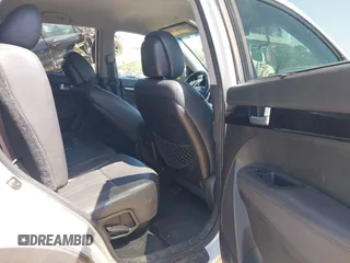 2014 Kia Sorento LX with VIN 5XYKTCA61EG496867, listed as a IAAI auction lot 41929686 with 202,460 mi miles. Bid and sale history available at carsss.com. Image 8.