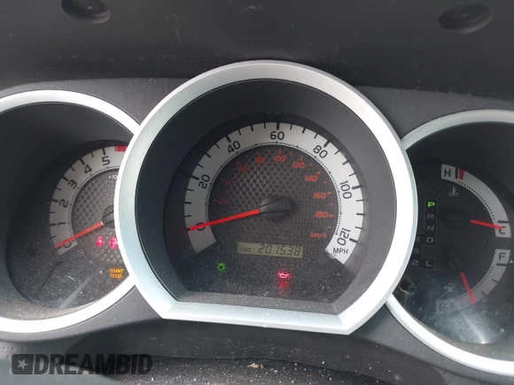 2011 Toyota Tacoma with VIN 3TMLU4EN4BM069898, listed as a IAAI auction lot 42371500 with 201,538 mi miles and . Bid and sale history available at DreamBid. Image 7.