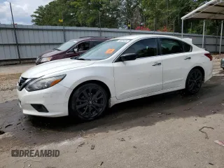 2017 Nissan Altima SV with VIN 1N4AL3AP3HC238952, listed as a Copart auction lot 70025624 with 168,255 mi miles and Salvage title. Bid and sale history available at DreamBid. Image 1.