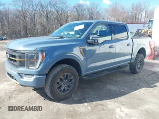 2023 Ford F-150 XL with VIN 1FTEW1E81PFA49918, listed as a IAAI auction lot 41560333 with 32,172 mi miles. Bid and sale history available at carsss.com. Image 22.