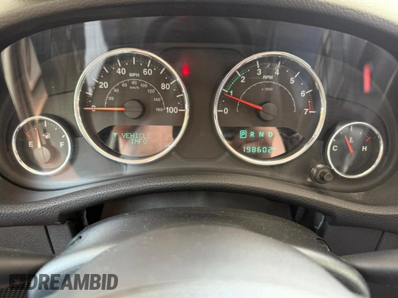2016 Jeep Wrangler Unlimited Sahara with VIN 1C4BJWEG9GL169490, listed as a Copart auction lot 61507025 with 198,602 mi miles and Clean title. Bid and sale history available at DreamBid. Image 8.