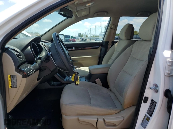 2011 Kia Sorento LX with VIN 5XYKTCA17BG135286, listed as a Copart auction lot 54501785 with 144,282 mi miles and Clean Title. Bid and sale history available at carsss.com. Image 7.