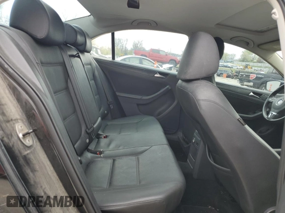 2011 Volkswagen Jetta SE with VIN 3VWDZ7AJ7BM361729, listed as a Copart auction lot 51171215 with 198,364 mi miles and Clean title. Bid and sale history available at DreamBid. Image 10.