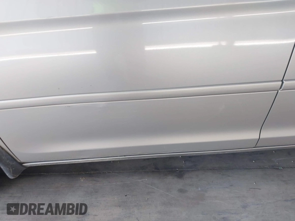 2005 Honda Odyssey EX-L with VIN 5FNRL38705B106488, listed as a IAAI auction lot 42545141 with 199,619 mi miles and . Bid and sale history available at DreamBid. Image 15.
