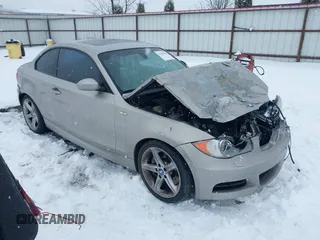 2008 BMW 1 Series 135i with VIN WBAUC73558VF22727, listed as a IAAI auction lot 41590354 with 81,362 mi miles. Bid and sale history available at carsss.com. Image 1.