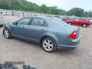 2012 Ford Fusion SE z VIN 3FAHP0HAXCR200826, wystawiony jako IAAI lot #42448447 z przebiegiem 109 439 mil mil oraz . Historia ofert i sprzedaży dostępna na DreamBid. Obrazek 3.