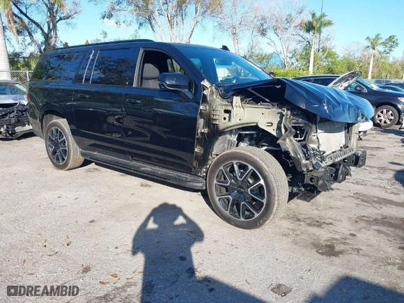 2024 Chevrolet Suburban RST with VIN 1GNSCEKD4RR294306, listed as a IAAI auction lot 41151600 with 15,085 mi miles. Bid and sale history available at carsss.com. Image 1.