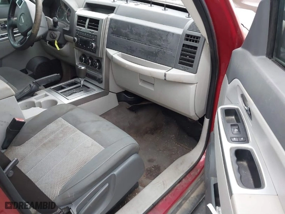 2008 Jeep Liberty Limited with VIN 1J8GP58K38W103797, listed as a IAAI auction lot 41683763 with 206,623 mi miles. Bid and sale history available at carsss.com. Image 5.