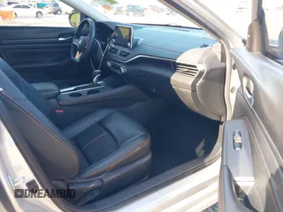 2020 Nissan Altima 2.5 SR with VIN 1N4BL4CV6LC166014, listed as a IAAI auction lot 41629564 with 195,681 mi miles. Bid and sale history available at carsss.com. Image 5.