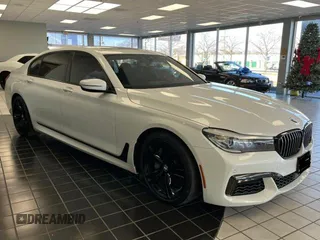 2018 BMW 7 Series 740i with VIN WBA7E2C50JG743251, listed as a Copart auction lot 46553935 with 60,974 mi miles and Clean Title. Bid and sale history available at carsss.com. Image 1.