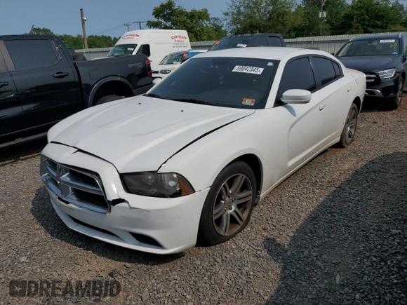 2013 Dodge Charger SE z VIN 2C3CDXBG4DH639122, wystawiony jako Copart lot #59042345 z przebiegiem 150 277 mil mil oraz Szkoda całkowita • Salvage title. Historia ofert i sprzedaży dostępna na DreamBid. Obrazek 1.