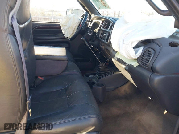 2000 Dodge Ram 2500 with VIN 1B7KF2361YJ135576, listed as a IAAI auction lot 41326893 with 1 mi miles. Bid and sale history available at carsss.com. Image 5.