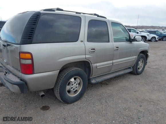 2001 Chevrolet Tahoe LS with VIN 1GNEK13T01J126308, listed as a IAAI auction lot 41685879 with 263,636 mi miles. Bid and sale history available at carsss.com. Image 4.