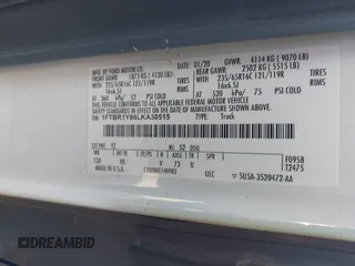 2020 Ford Transit Cargo z VIN 1FTBR1Y86LKA30515, wystawiony jako IAAI lot #41441522 z przebiegiem 84 331 mil mil oraz . Historia ofert i sprzedaży dostępna na DreamBid. Obrazek 9.