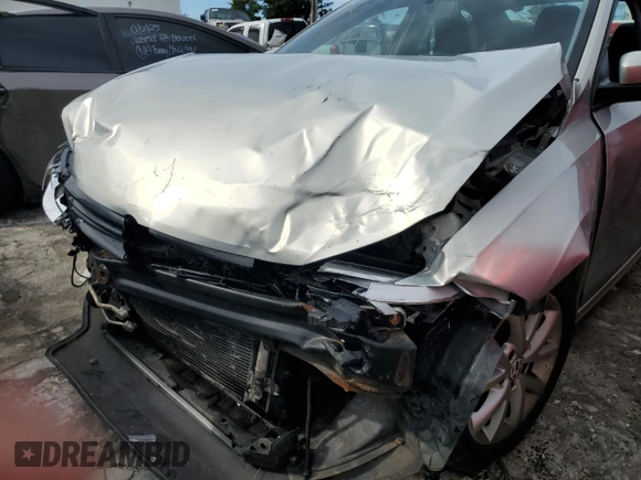 2011 Volkswagen Jetta SE z VIN 3VWDZ7AJXBM110445, wystawiony jako Copart lot #86899864 z przebiegiem Nie podano mil oraz Nie do naprawy • Non repairable. Historia ofert i sprzedaży dostępna na DreamBid. Obrazek 11.