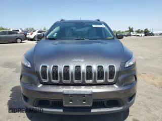 2016 Jeep Cherokee 75th Anniversary с VIN 1C4PJLCS1GW217512, выставлен на аукционе Copart как лот 60060525 с пробегом 111 864 миль миль и Списание • Salvage title. История ставок и продаж доступна на DreamBid. Изображение 5.