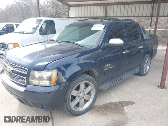 2012 Chevrolet Avalanche LT with VIN 3GNMCFE00CG274892, listed as a IAAI auction lot 41792001 with 169,920 mi miles. Bid and sale history available at carsss.com. Image 20.