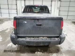 2002 GMC Sonoma SLS with VIN 1GTCS14WX28239250, listed as a Copart auction lot 46291075 with 186,402 mi miles and Salvage Title. Bid and sale history available at carsss.com. Image 6.