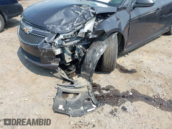 2014 Chevrolet Cruze 1LT with VIN 1G1PC5SB2E7238098, listed as a IAAI auction lot 42577348 with 84,964 mi miles and . Bid and sale history available at DreamBid. Image 6.
