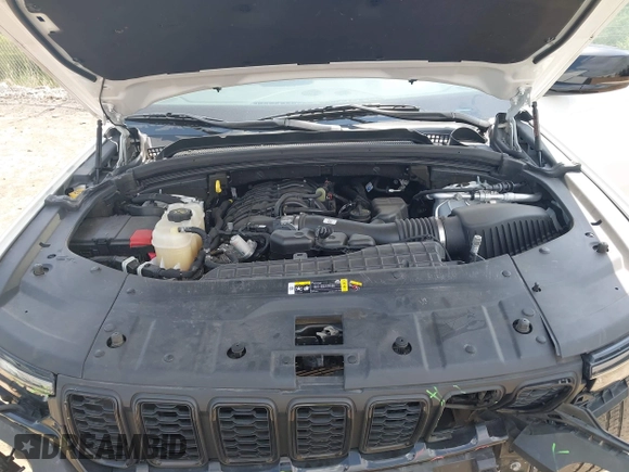 2023 Jeep Grand Cherokee Altitude with VIN 1C4RJHAG4P8106056, listed as a IAAI auction lot 42275021 with 27,251 mi miles and . Bid and sale history available at DreamBid. Image 10.