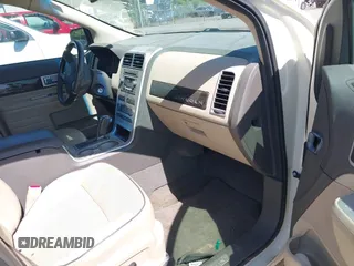 2008 Lincoln MKX with VIN 2LMDU88C48BJ17142, listed as a IAAI auction lot 42144487 with 239,637 mi miles. Bid and sale history available at carsss.com. Image 5.