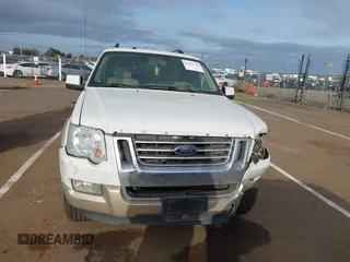 2007 Ford Explorer Eddie Bauer z VIN 1FMEU64E77UB17558, wystawiony jako IAAI lot #41915748 z przebiegiem Nie podano mil oraz . Historia ofert i sprzedaży dostępna na DreamBid. Obrazek 12.