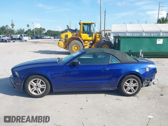 2014 Ford Mustang V6 с VIN 1ZVBP8EMXE5232157, выставлен на аукционе IAAI как лот 42681349 с пробегом 158 472 миль миль и . История ставок и продаж доступна на DreamBid. Изображение 15.