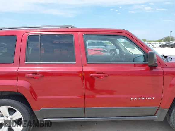 2016 Jeep Patriot Latitude with VIN 1C4NJPFB0GD527172, listed as a IAAI auction lot 42440983 with 66,836 mi miles and . Bid and sale history available at DreamBid. Image 13.