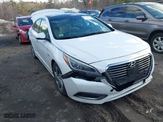 2016 Hyundai Sonata Hybrid Limited with VIN KMHE34L19GA017999, listed as a IAAI auction lot 41721106 with 73,396 mi miles. Bid and sale history available at carsss.com. Image 1.