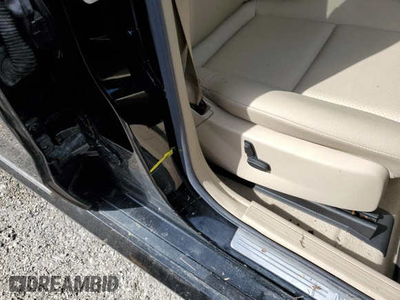 2011 Mercedes-Benz GLK 350 with VIN WDCGG8HB5BF680437, listed as a Copart auction lot 75008114 with Not Provided miles and Salvage Title. Bid and sale history available at DreamBid. Image 13.