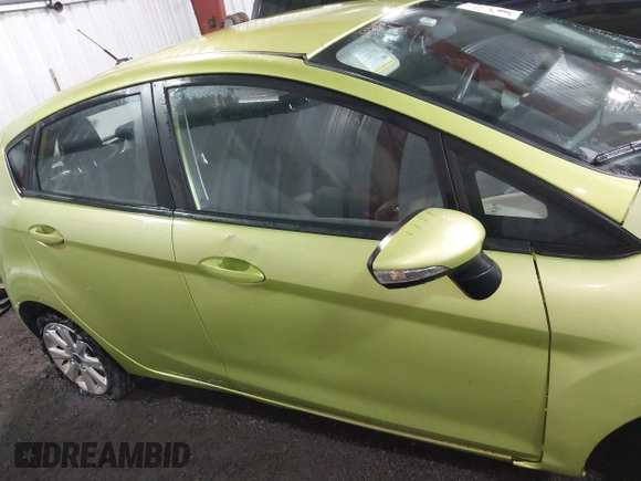 2013 Ford Fiesta SE with VIN 3FADP4EJ6DM150399, listed as a IAAI auction lot 41734742 with 139,056 mi miles. Bid and sale history available at carsss.com. Image 13.