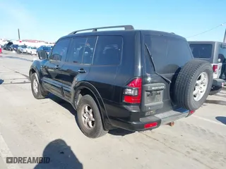 2002 Mitsubishi Montero LTD with VIN JA4MW51R72J014706, listed as a IAAI auction lot 41829993 with 201,091 mi miles. Bid and sale history available at carsss.com. Image 3.