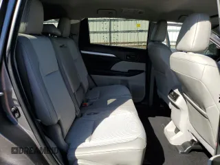 2016 Toyota Highlander LE z VIN 5TDBKRFH0GS312766, wystawiony jako Copart lot #54972915 z przebiegiem 86 922 mil mil oraz Szkoda całkowita • Salvage title. Historia ofert i sprzedaży dostępna na DreamBid. Obrazek 11.